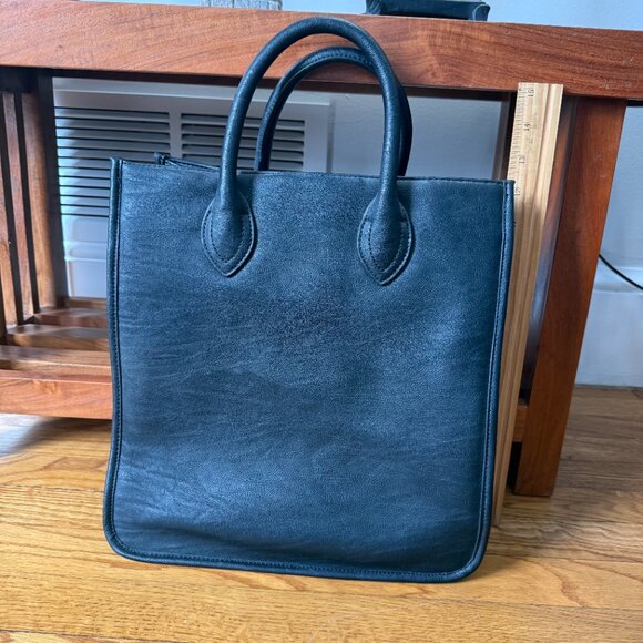 Black Leather J Crew Shoulder/Crossbody Bag with Detachable Strap - Picture 2 of 11